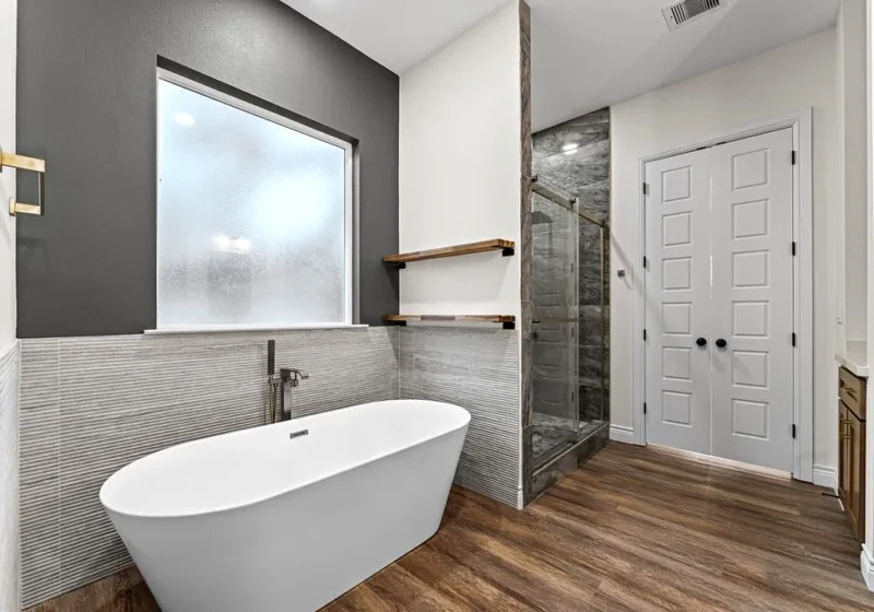 40714 Rolling Forest Dr, Magnolia TX — primary bath