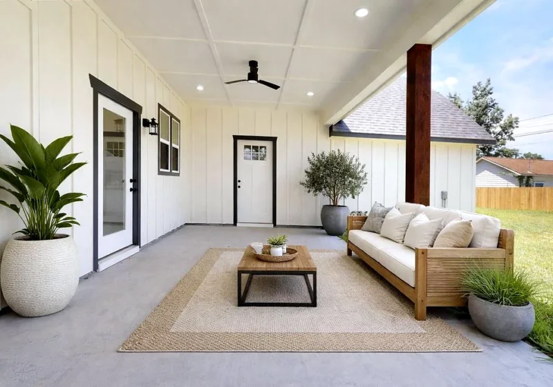 462 Carriage Trail, Montgomery TX — back porch