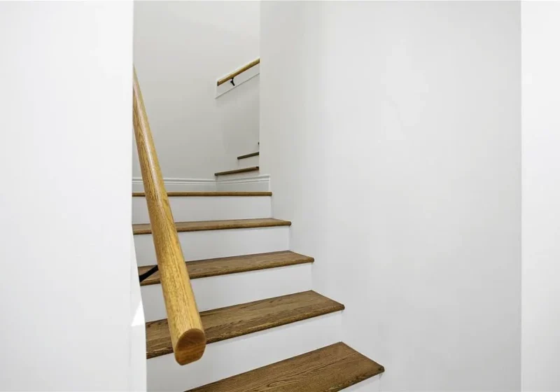 462 Carriage Trail, Montgomery TX — staircase